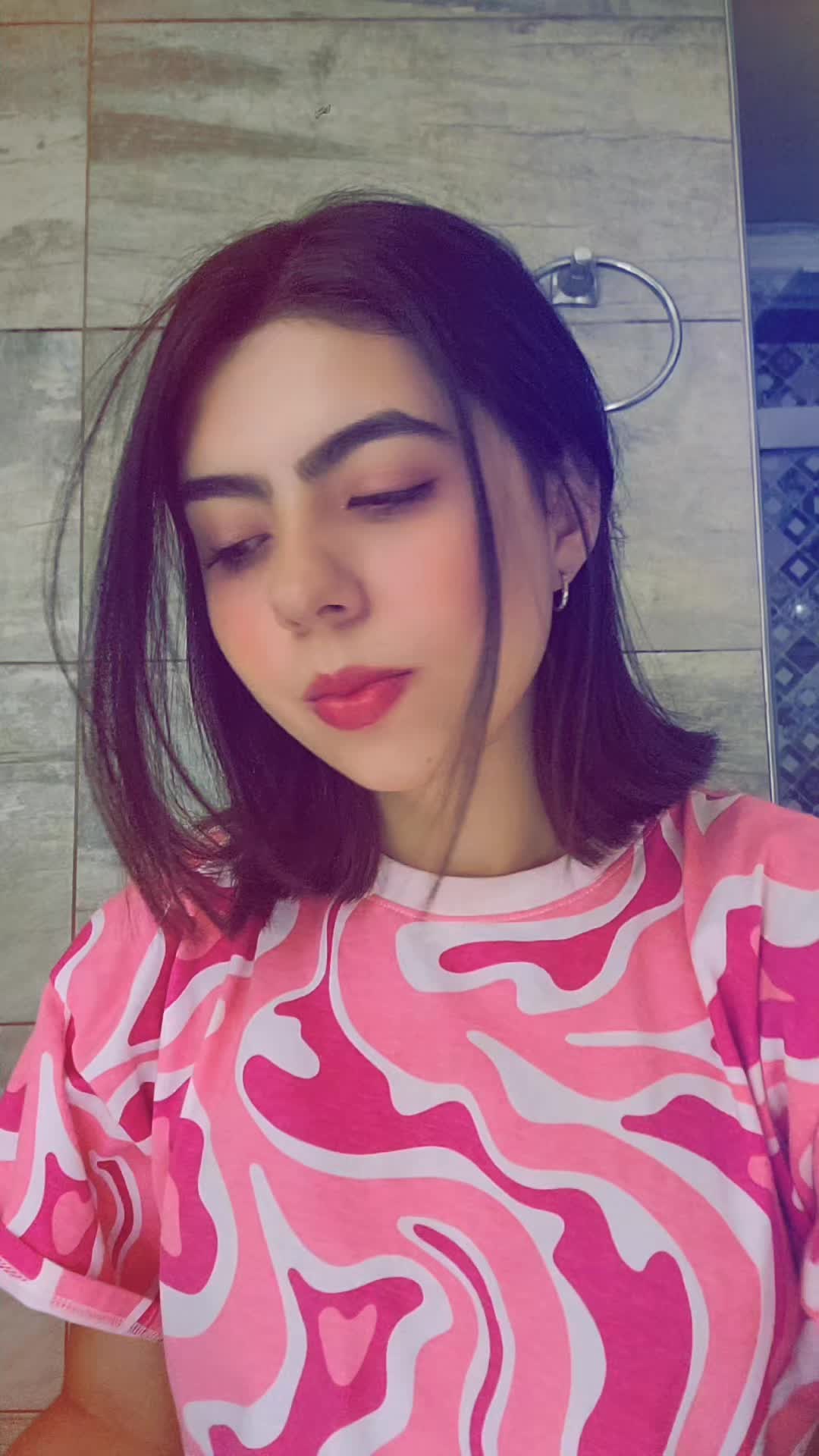 @Ximena Poveda 👻