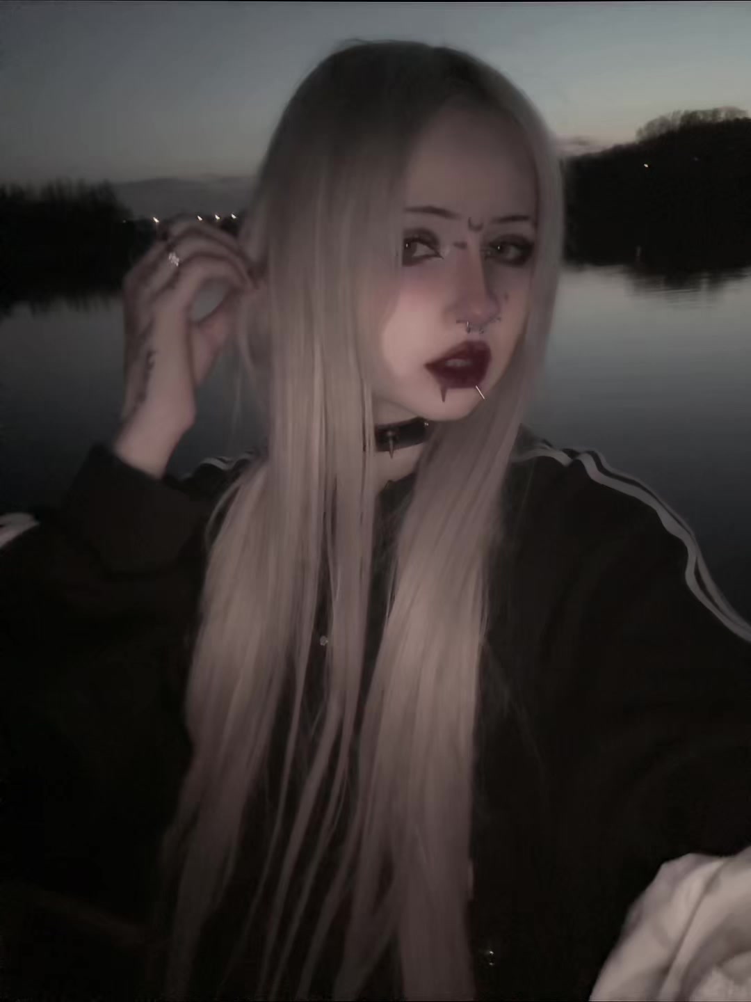 @тина