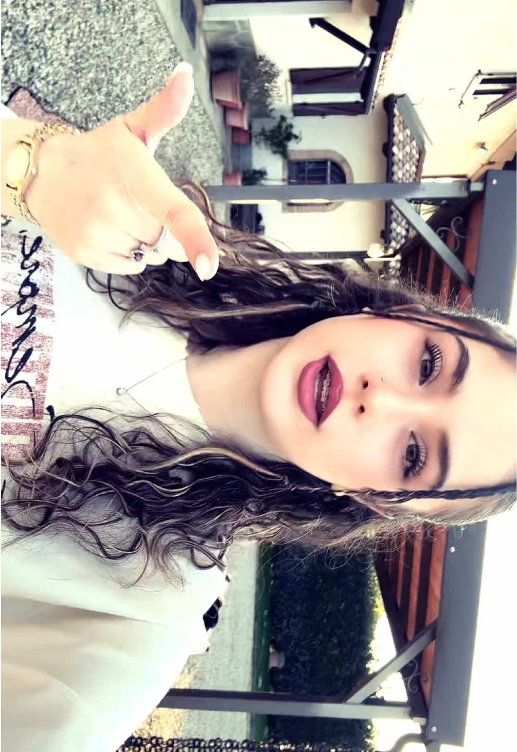 @nicole