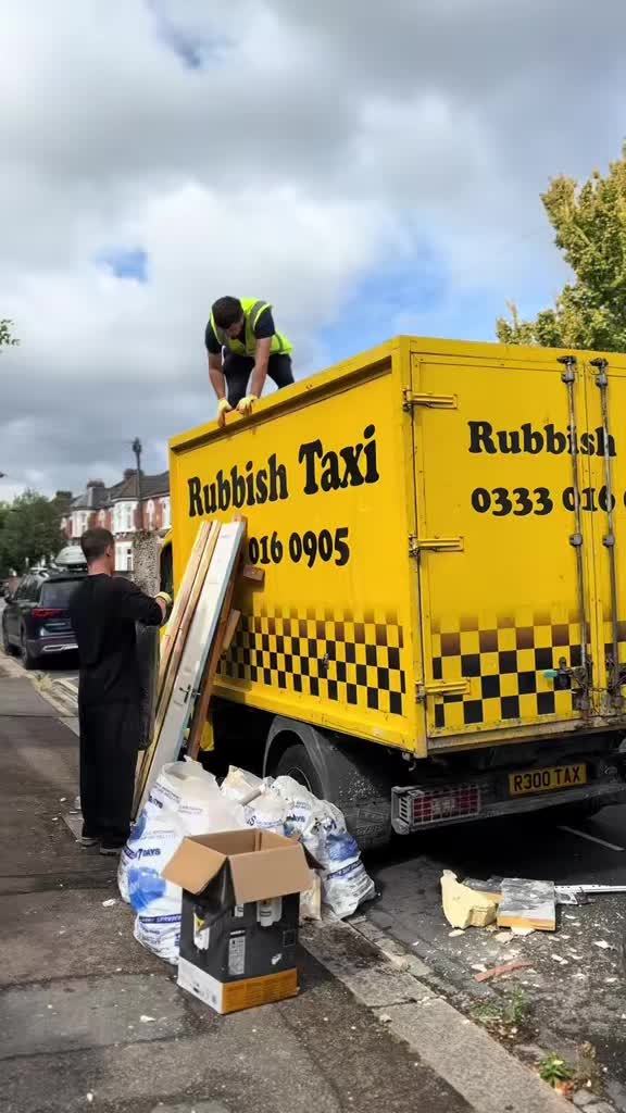 @rubbish.taxi