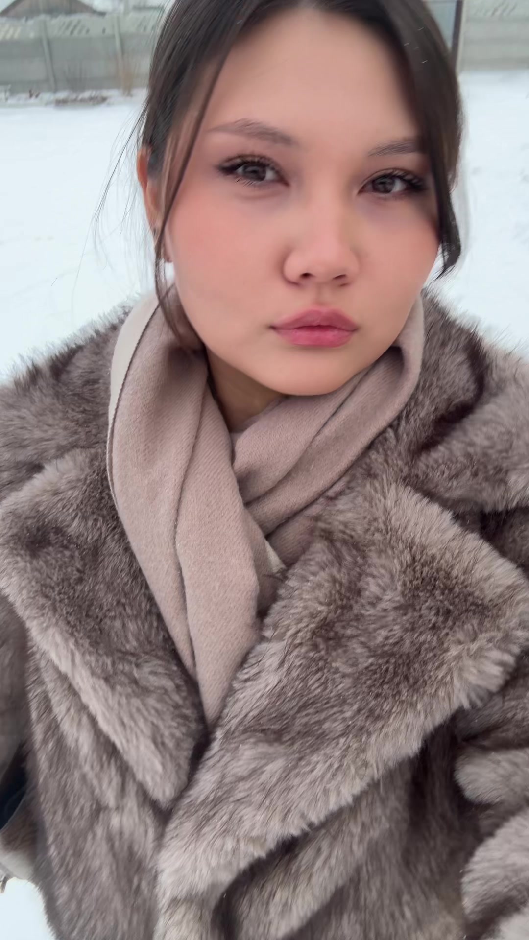 @LI
