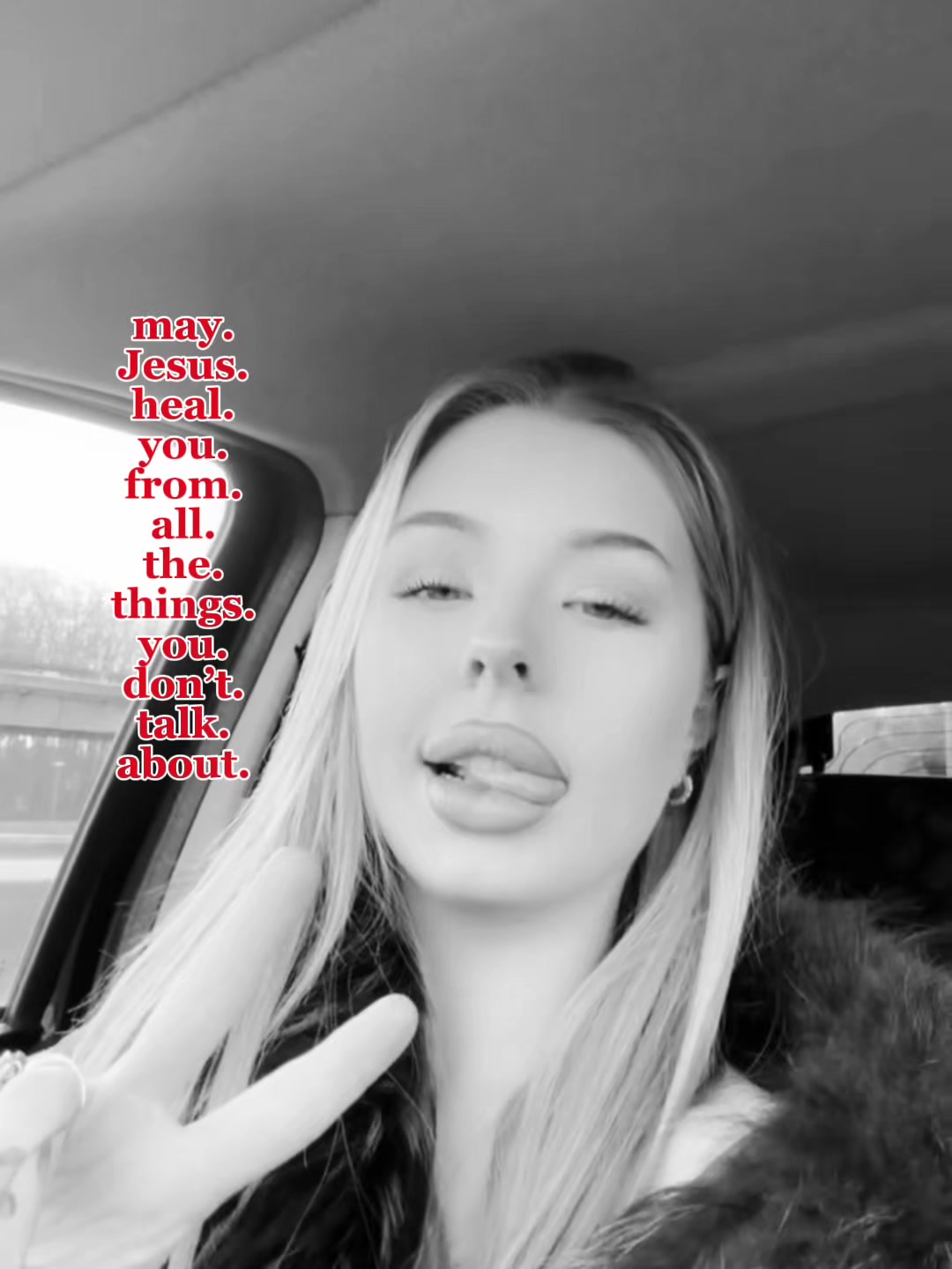 @Loisskye_