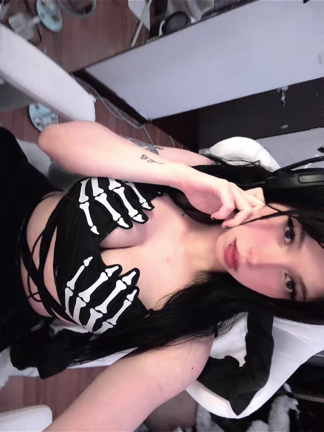 @ttv emily_g0th