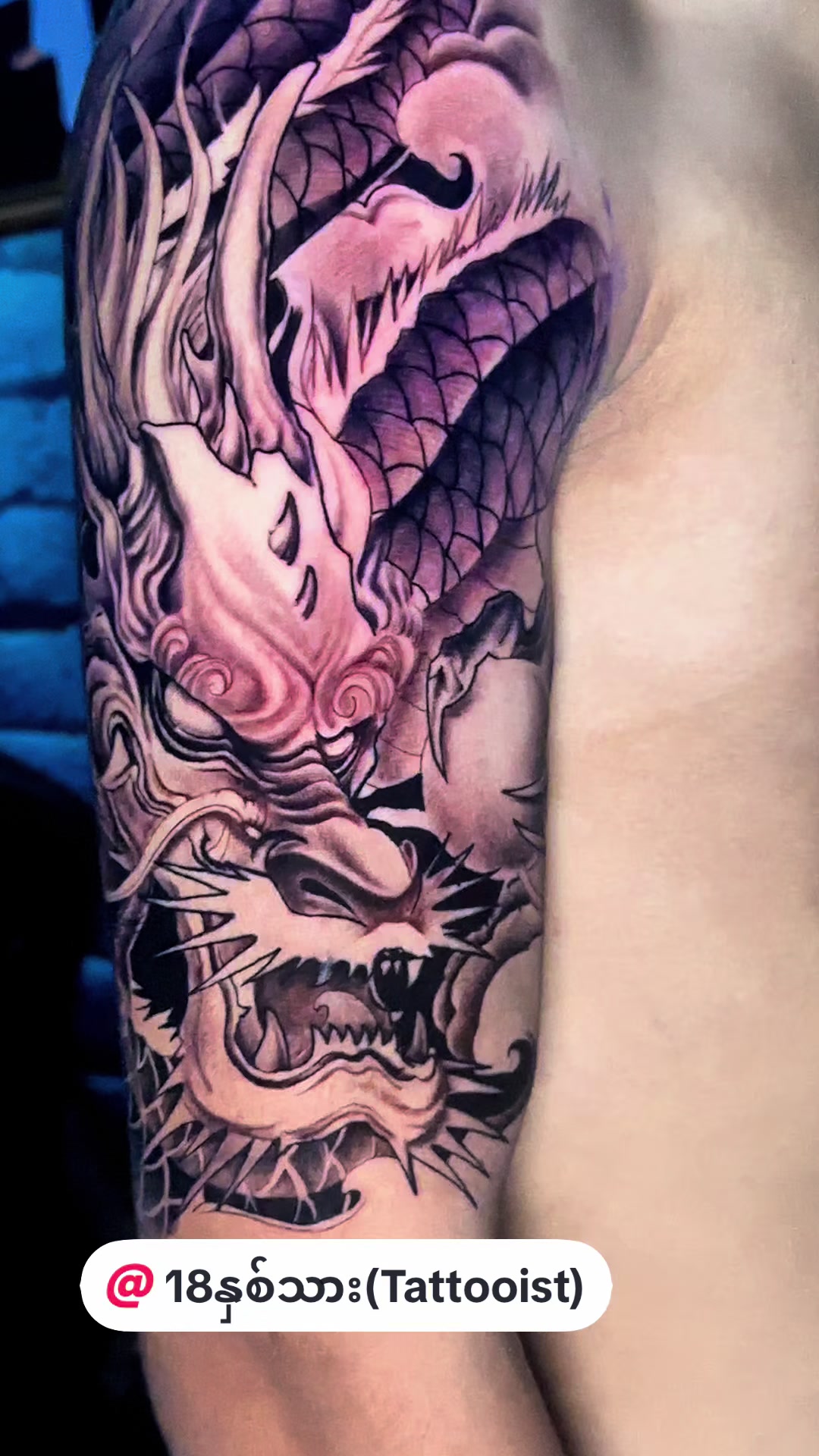 @Chit Gyi tattoo studio ✌️