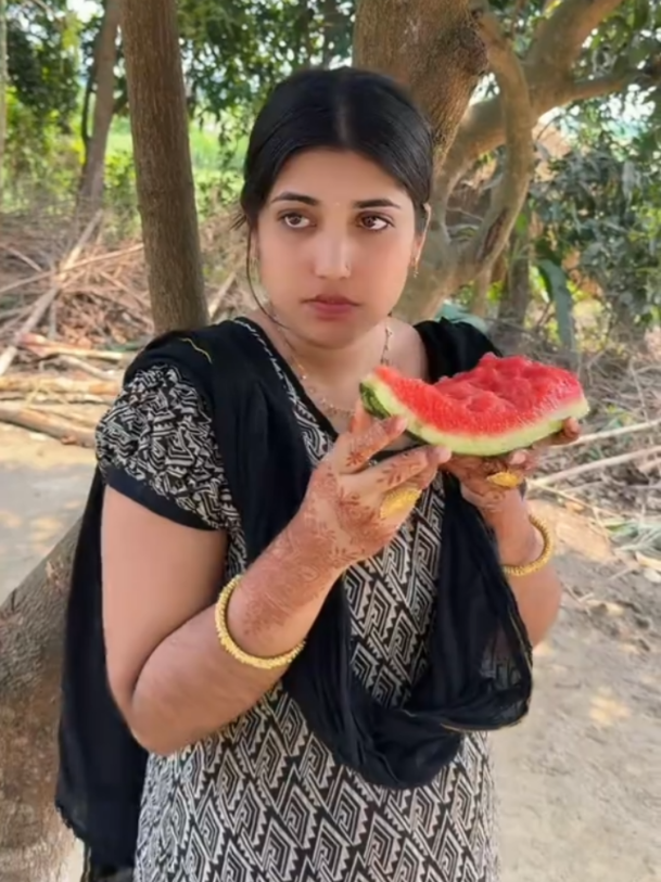 @QueenGirl🌸Anamika
