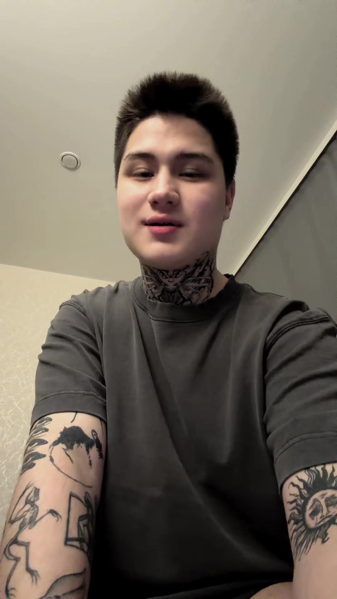 @Мотик🐍