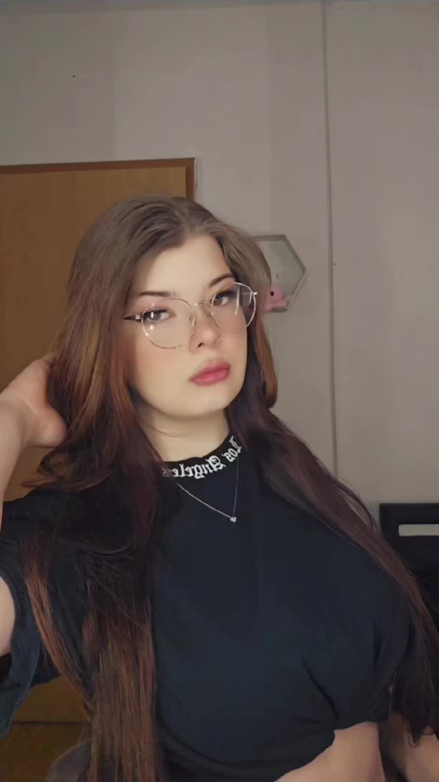 @ℒ𝒶𝓇𝒶ꨄ︎