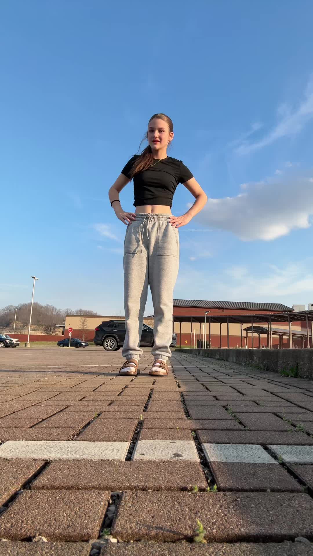 @Red Bull girly💕💙❤️🤍🩵