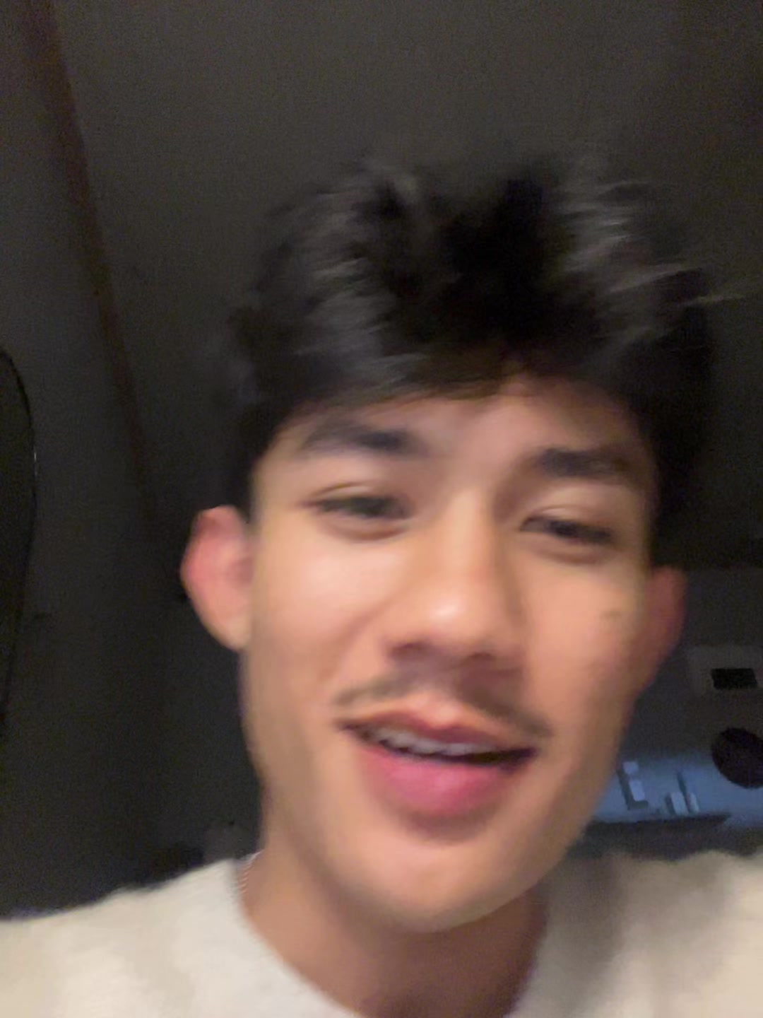 @Russliiiii