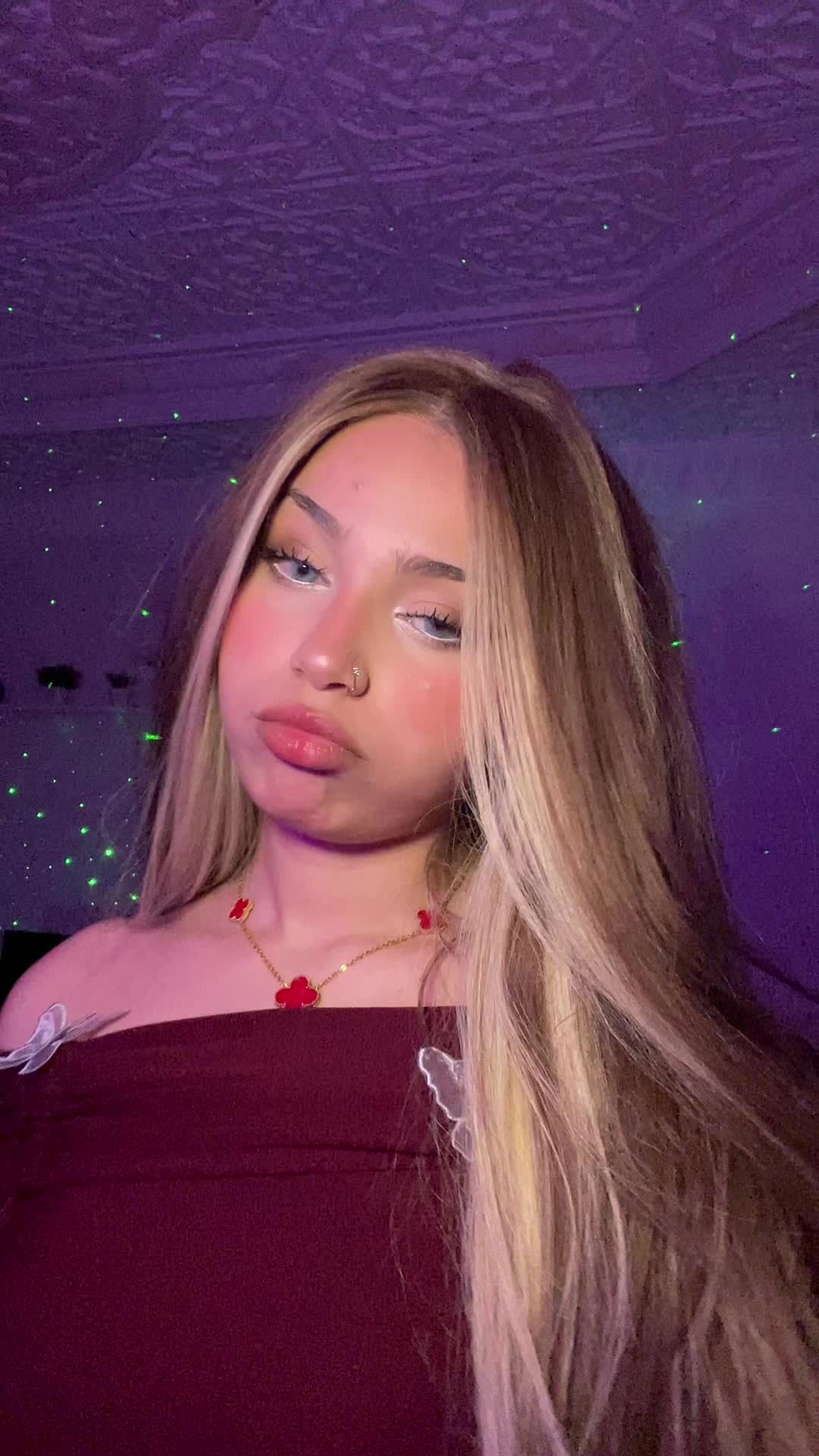 @Rozi✨🌸
