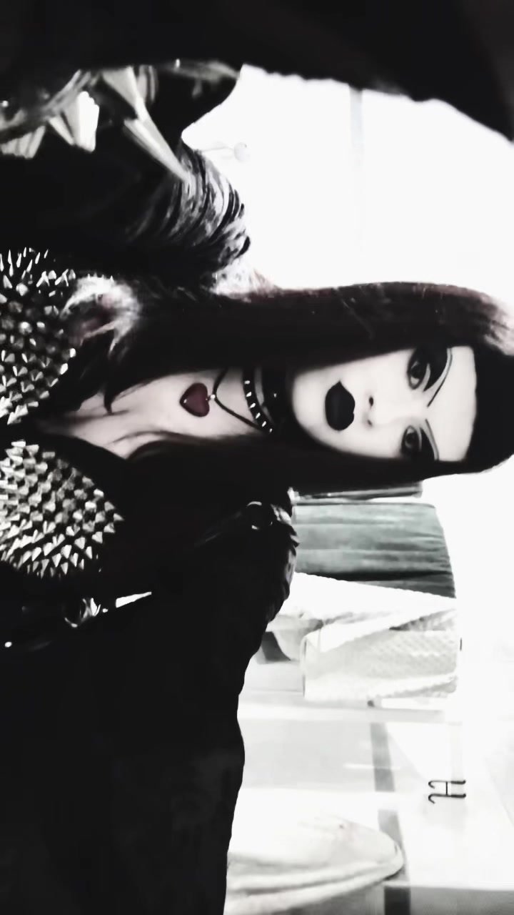 @𝔩𝔢𝔞𝔫𝔞🦇