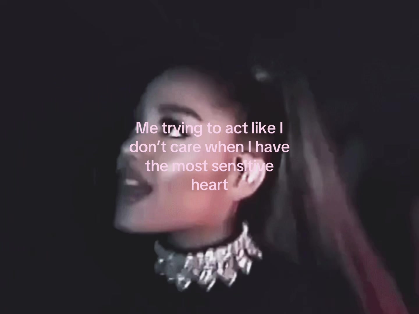 @ℰ