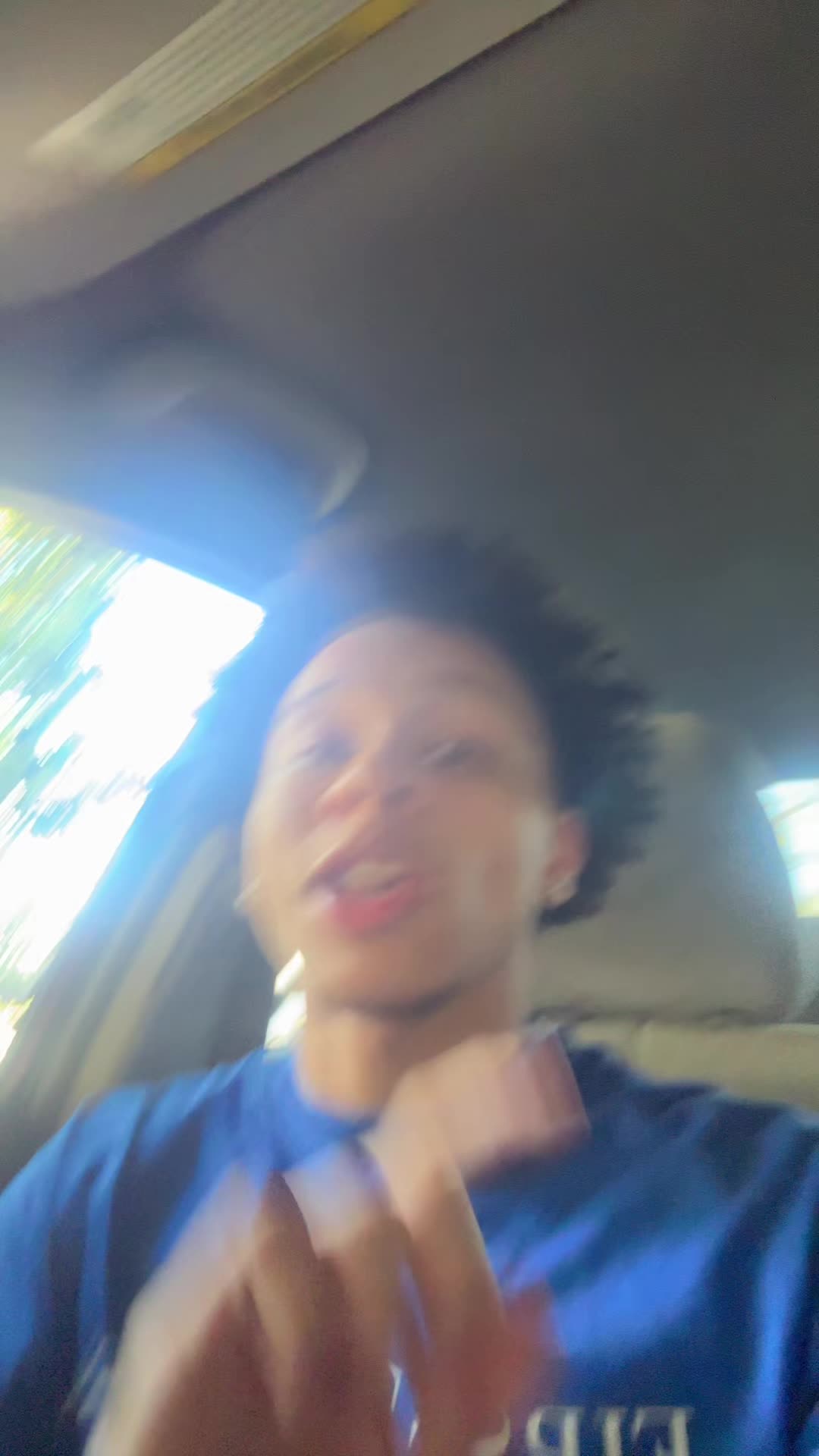@🎲