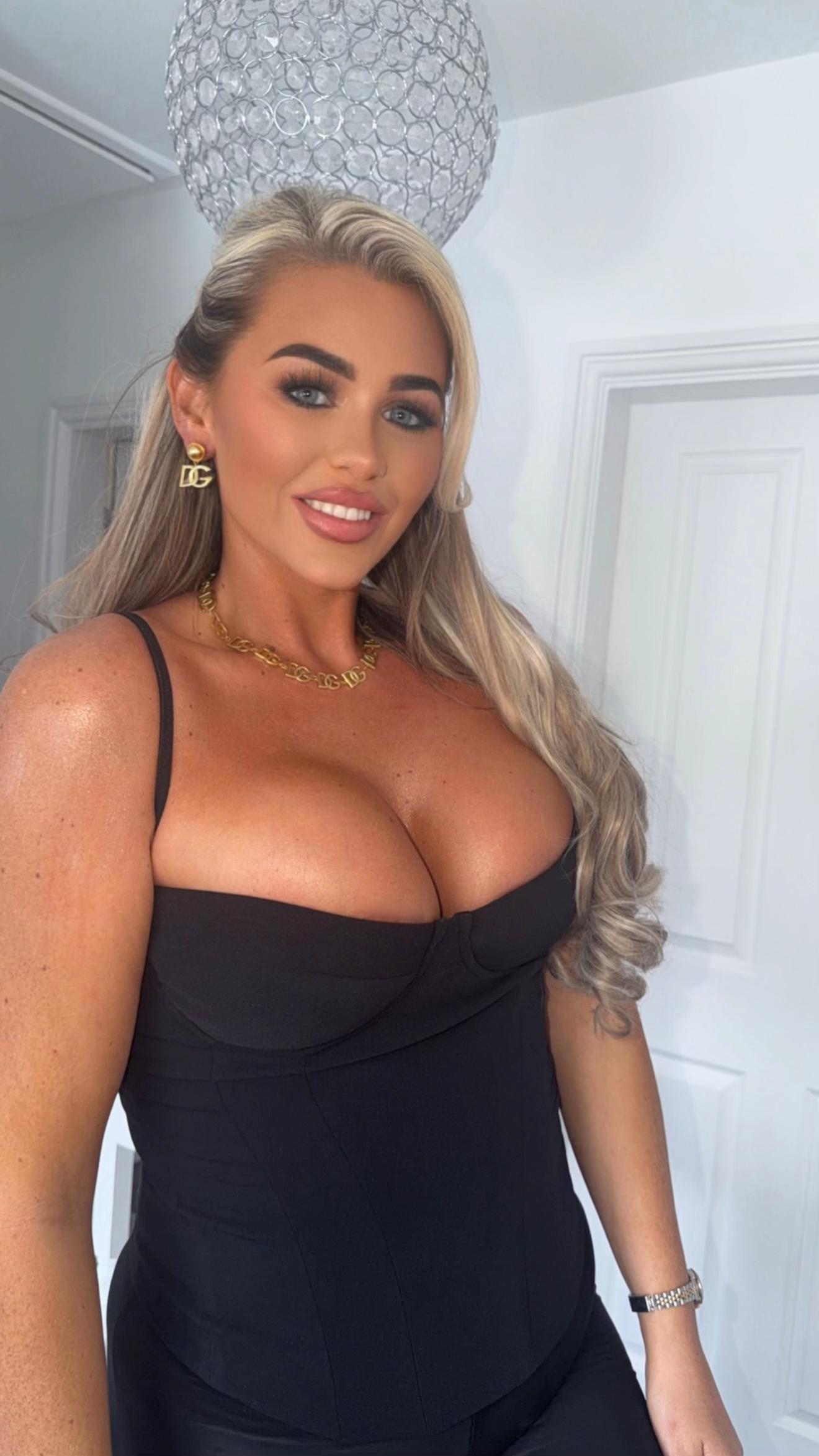 @Lilyrosexx