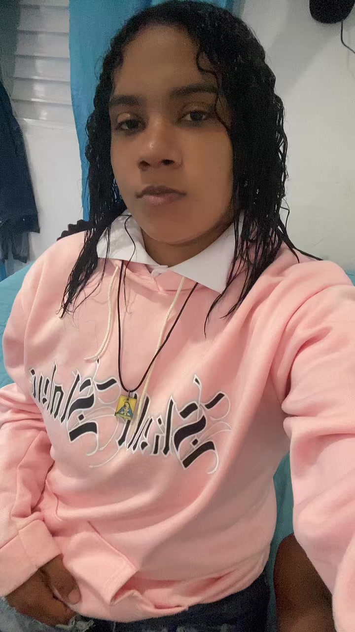 @Mart&iacute;nez 😌🖤