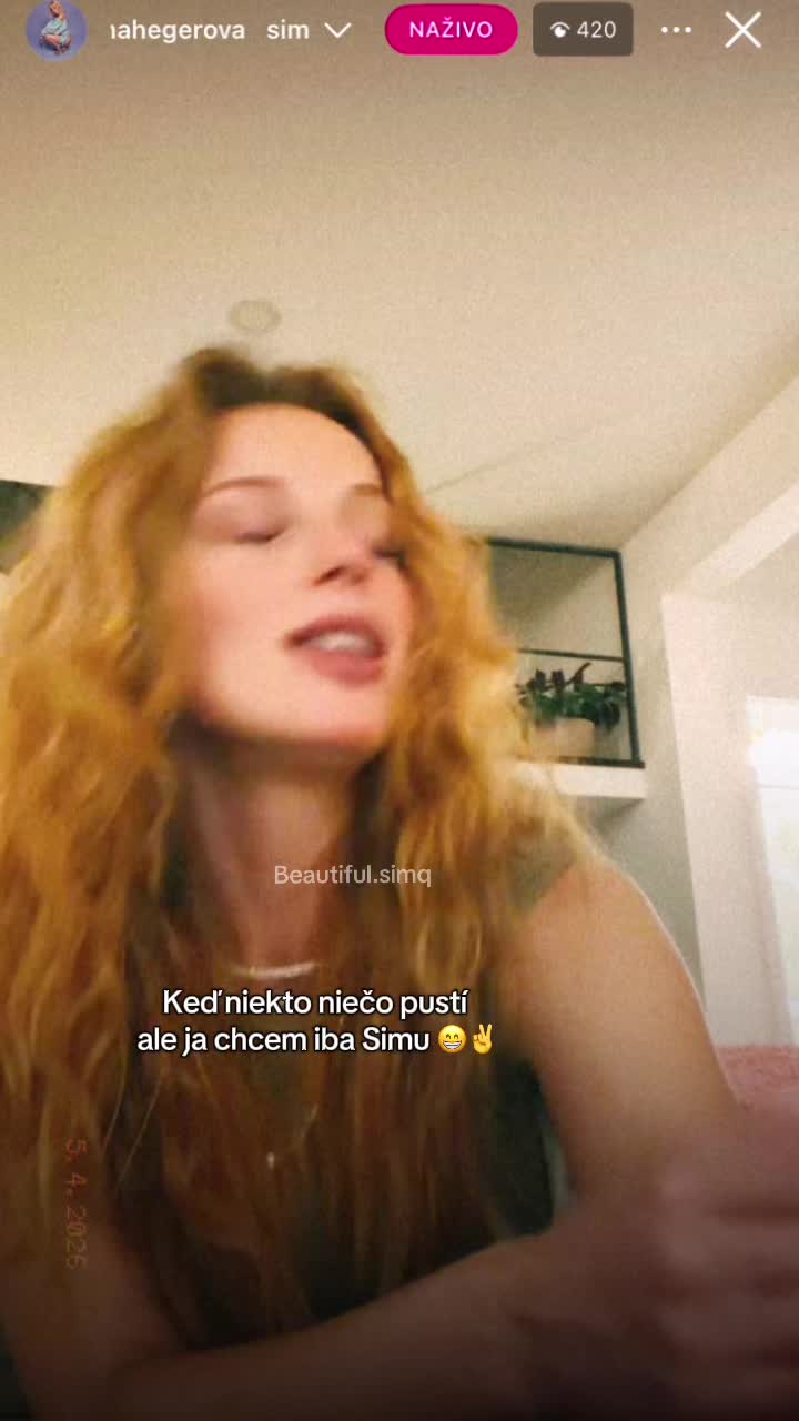 @𝒮𝒾𝓂𝒶.𝐹𝒶𝓃𝓅𝒶𝑔𝑒 🎀