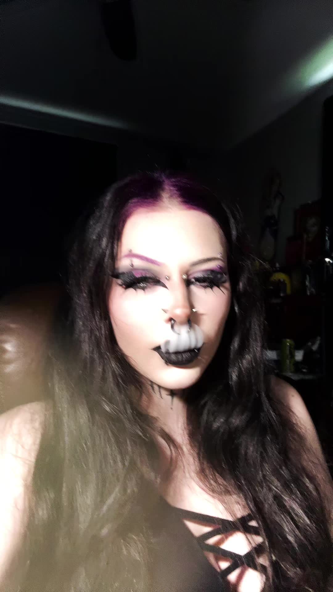 @🕸️𝓔𝓵𝓵𝓪𝓥𝓲𝓻𝓪🕸️