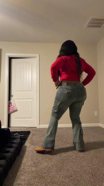 @Fineasskaybee