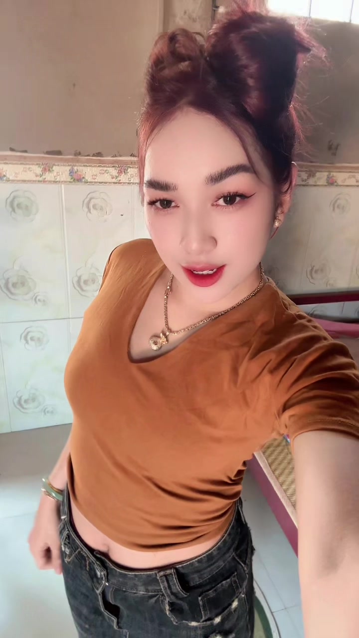 @Ah R&ouml;th S&iuml;&ntilde;gł&euml;🍒🇰🇭
