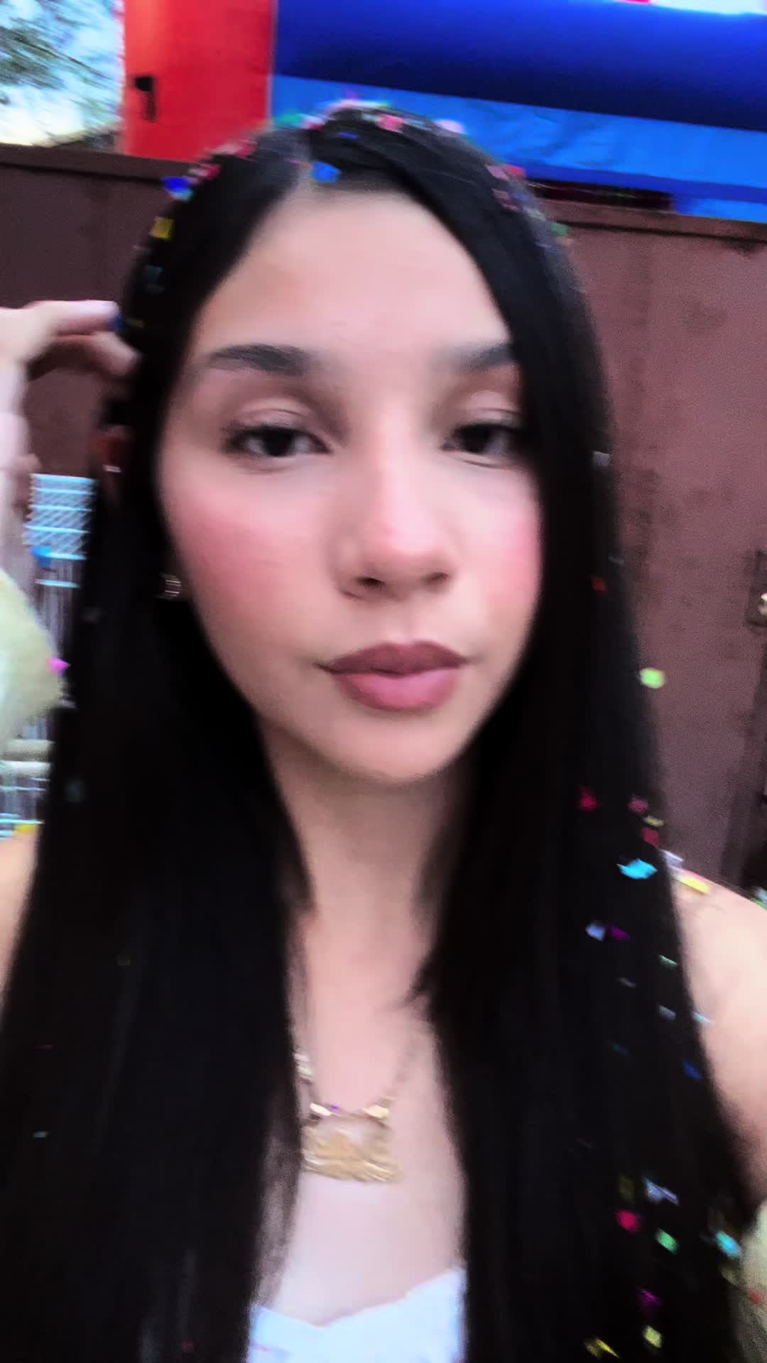 @⃟