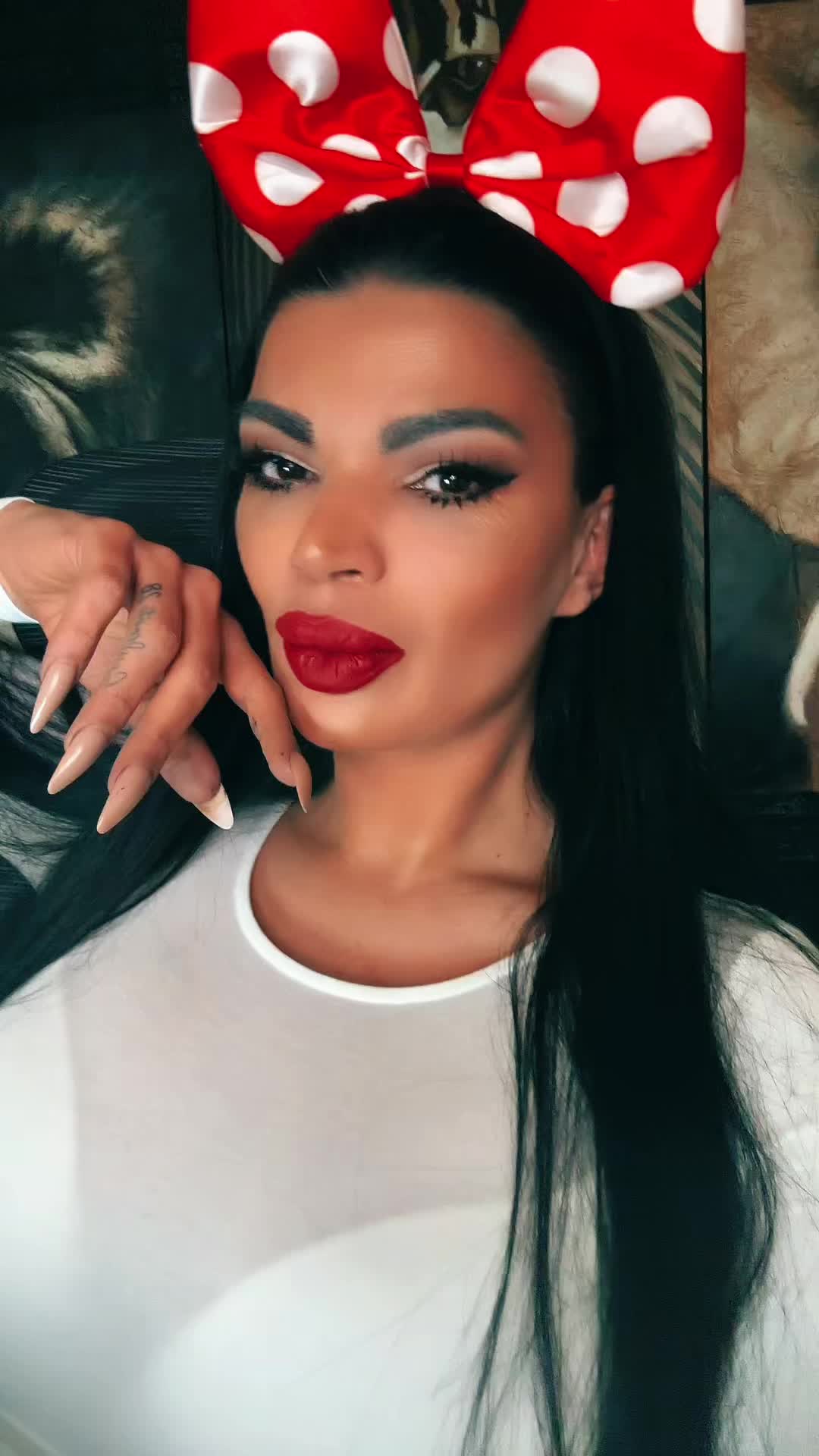 @BambinaHoney🐒