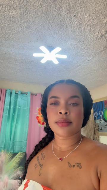 @👸🏽LA REYNA DE CoCo 🥥🌴