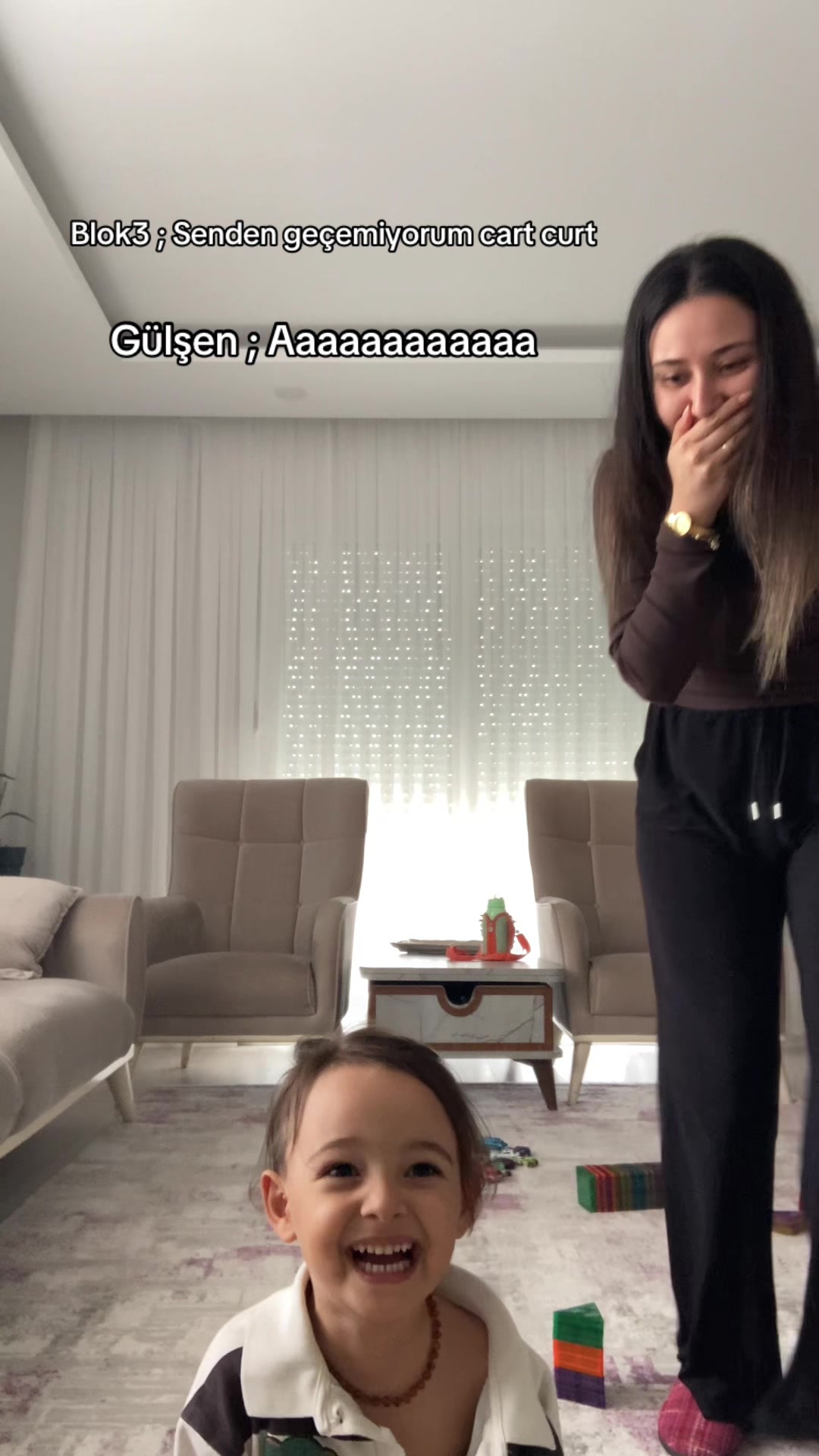 @zeyyneptuhan