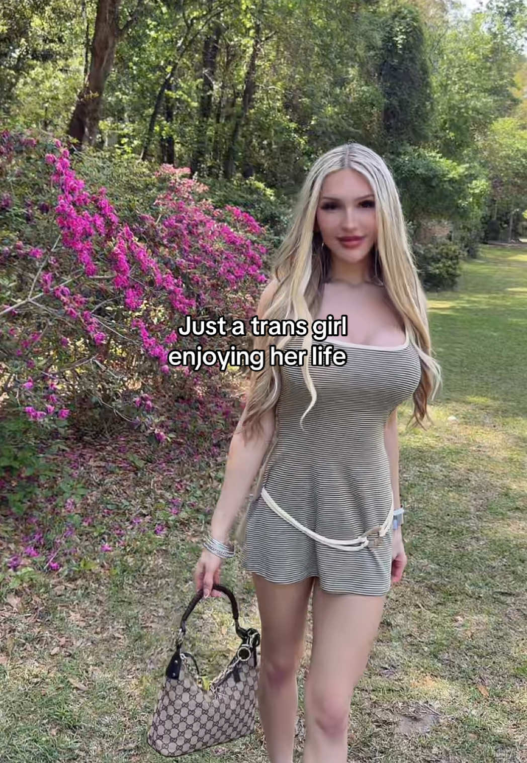 @simplyashlust