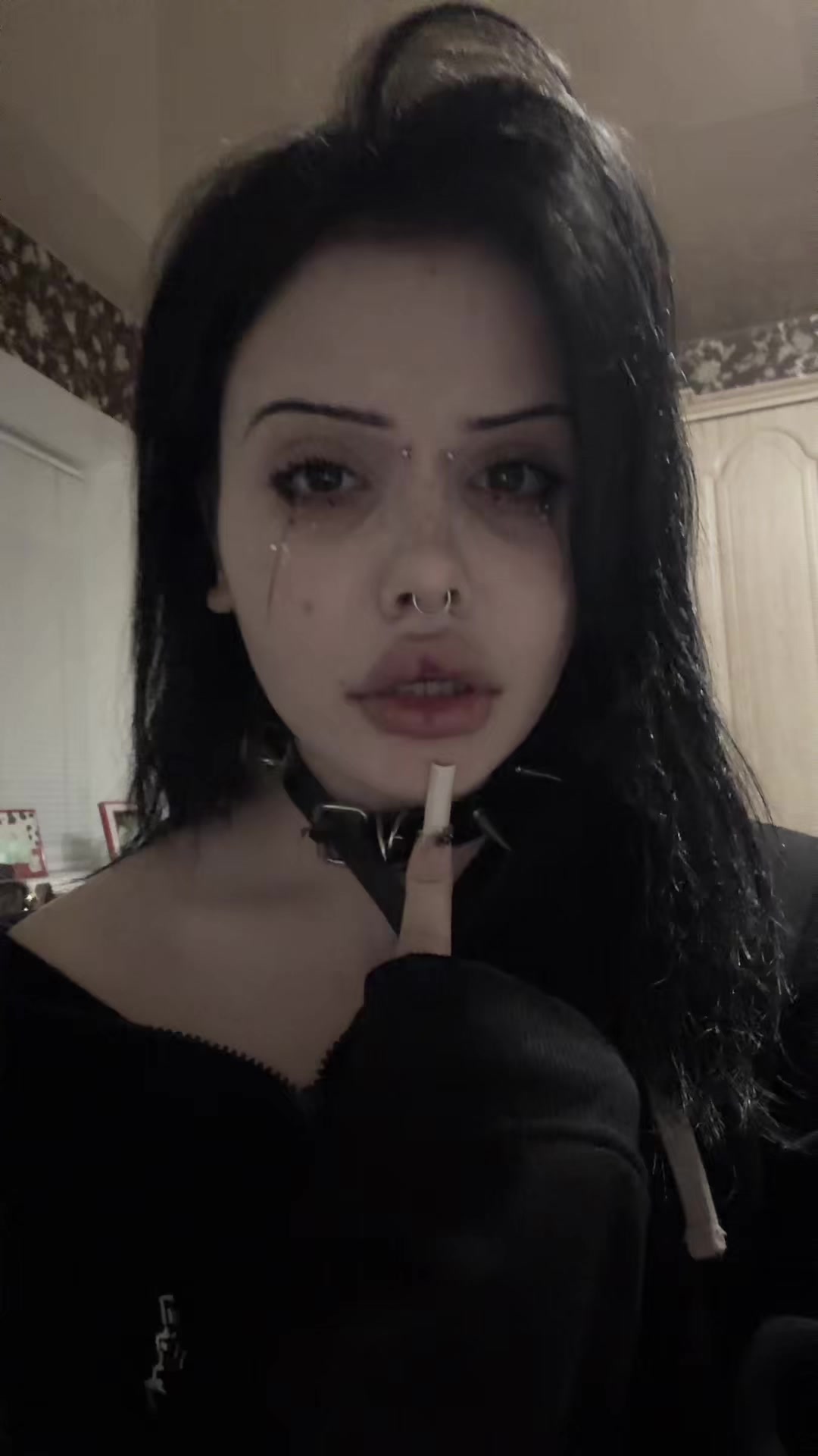 @тгк : анастасия гнидa