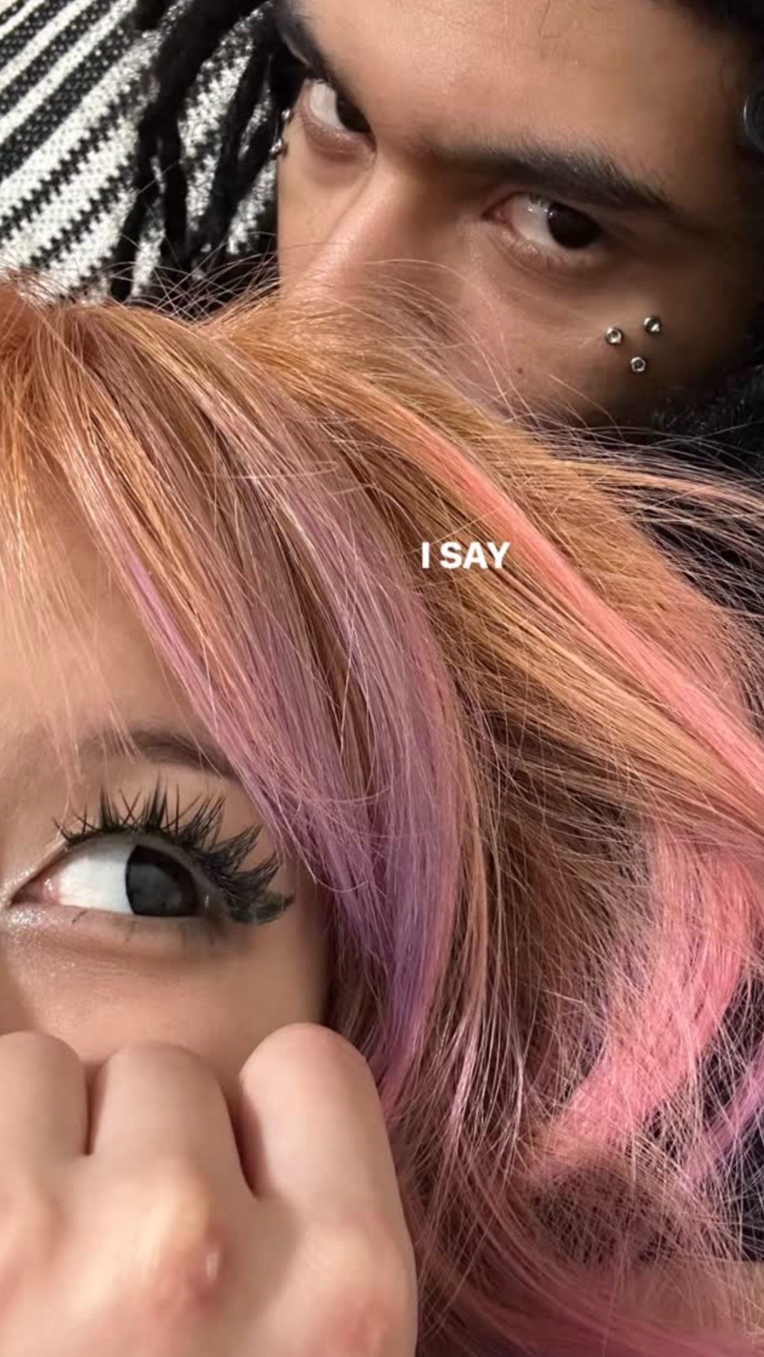 @𝔷𝔬𝔪𝔟𝔦🧟
