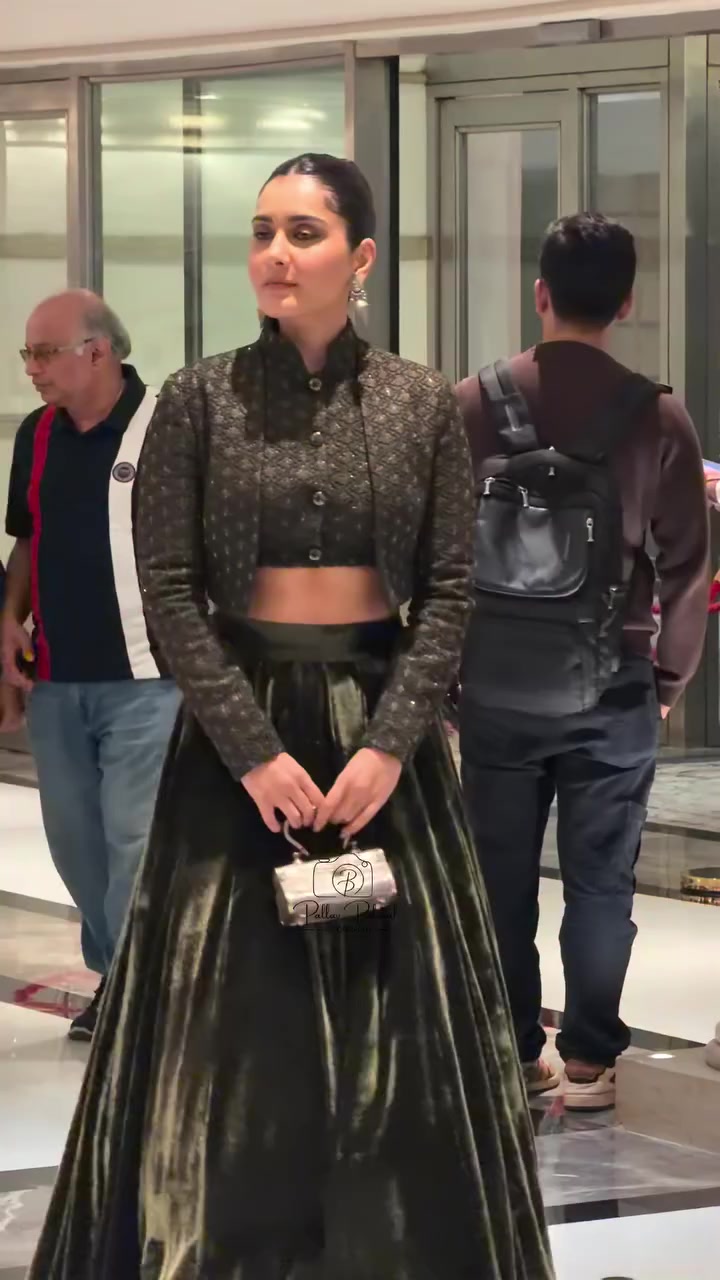 @ALINA KHAN