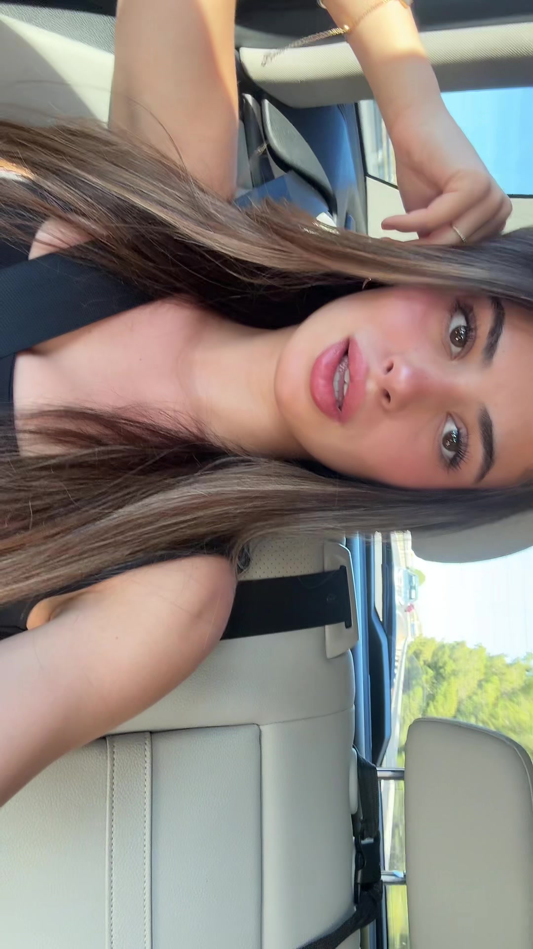 @yaicii