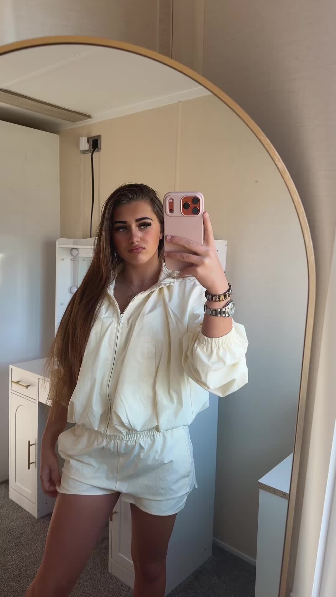 @dollybelle_brown5