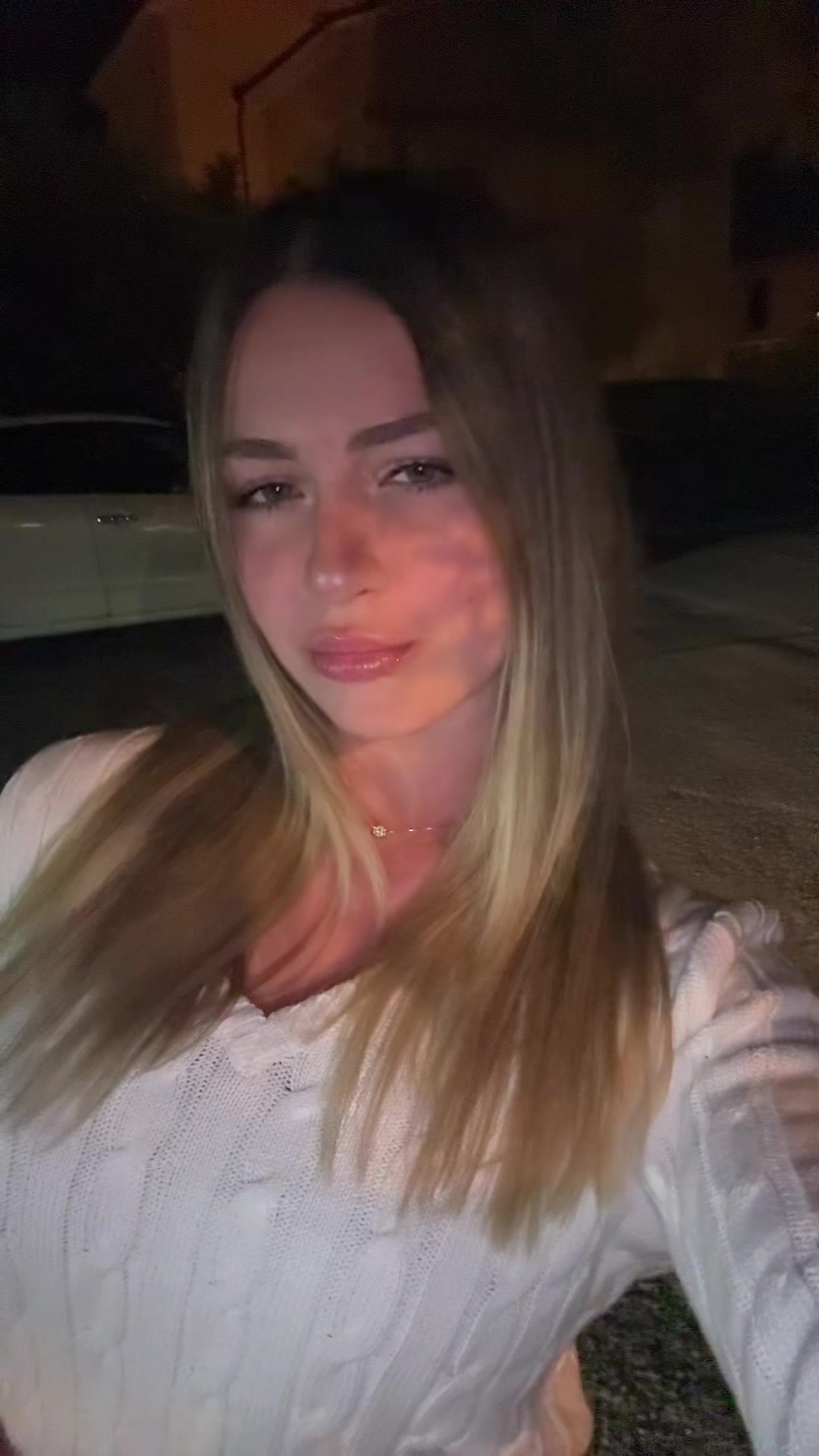 @vi