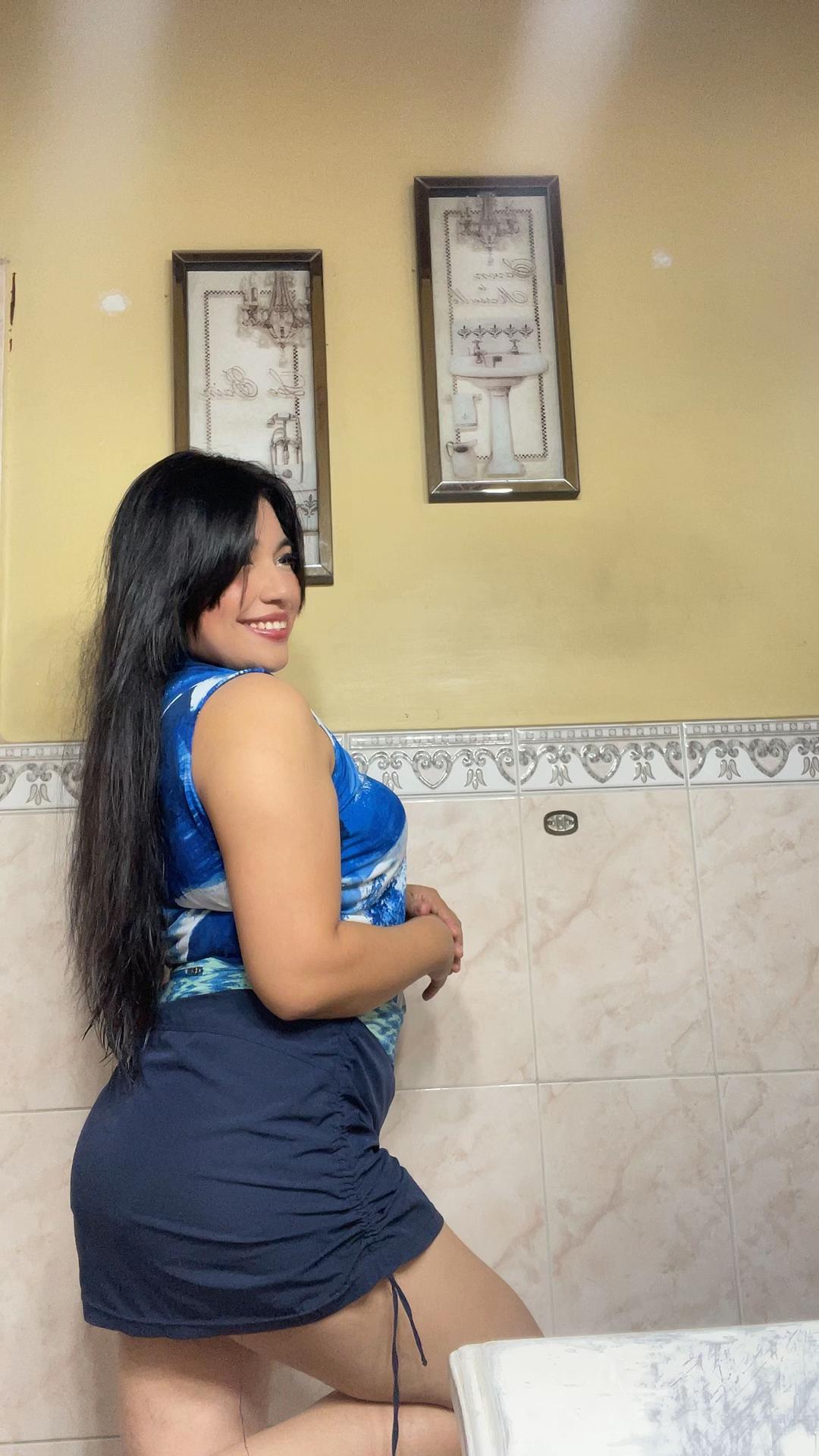 @👠Delmi Garc&iacute;a🇭🇳HN💖