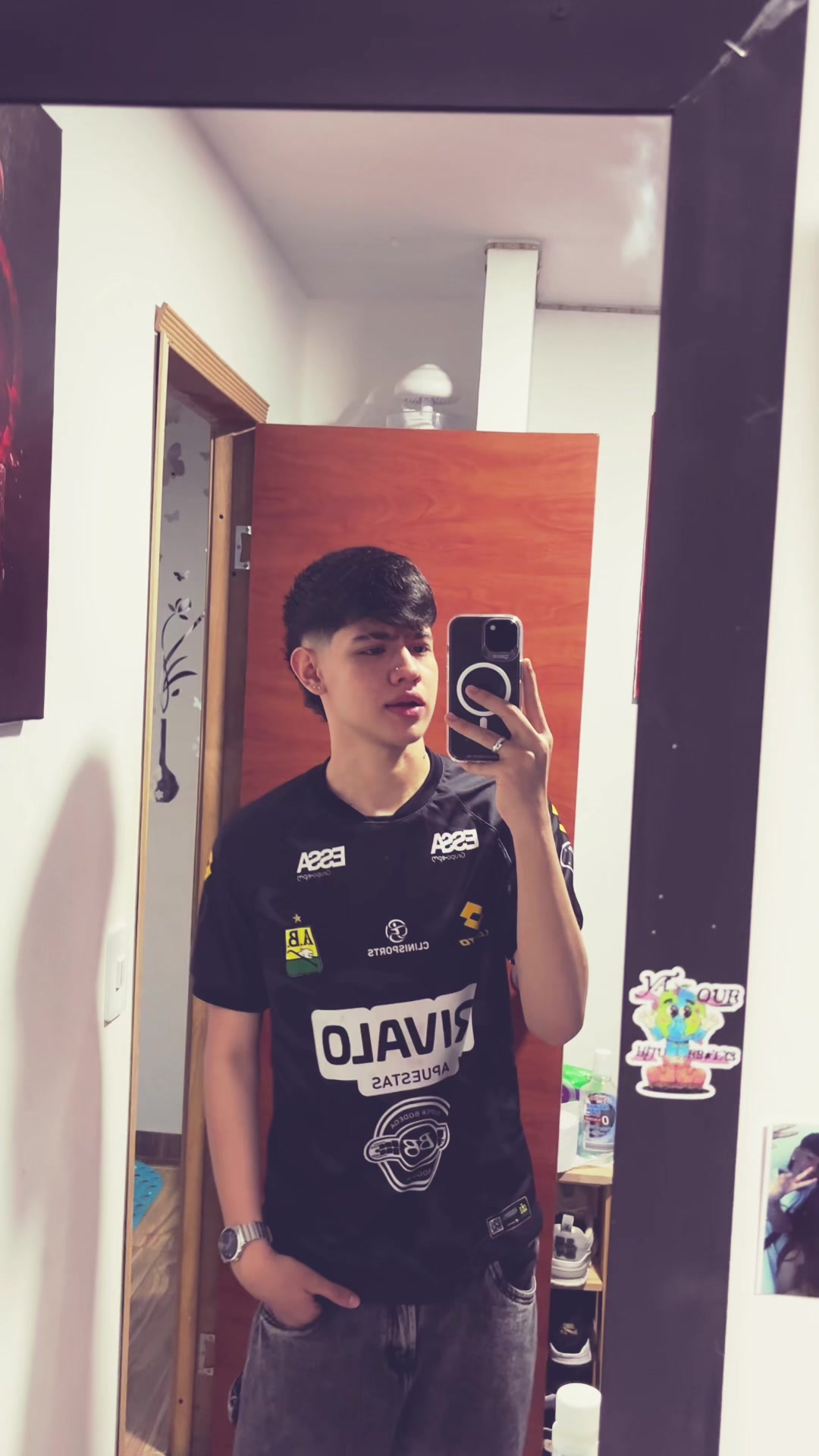 @Santi🕸️