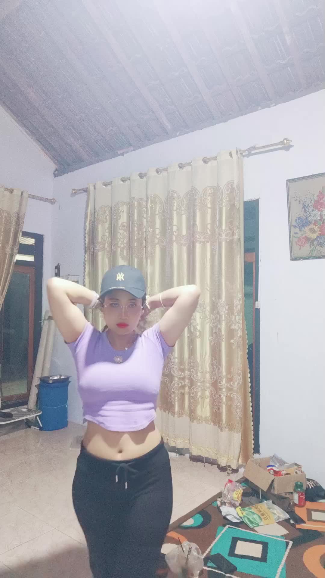 @lolaflola123