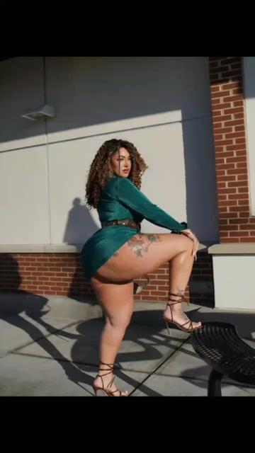@Juicy ass