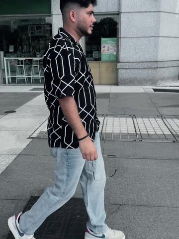 @Mr__Ħažz
