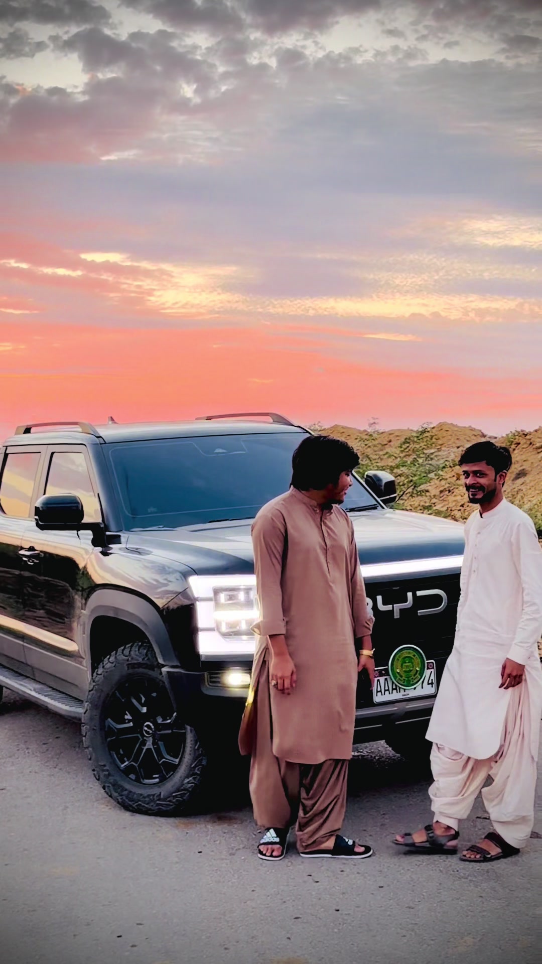 @سر فراز راجپوت  👑