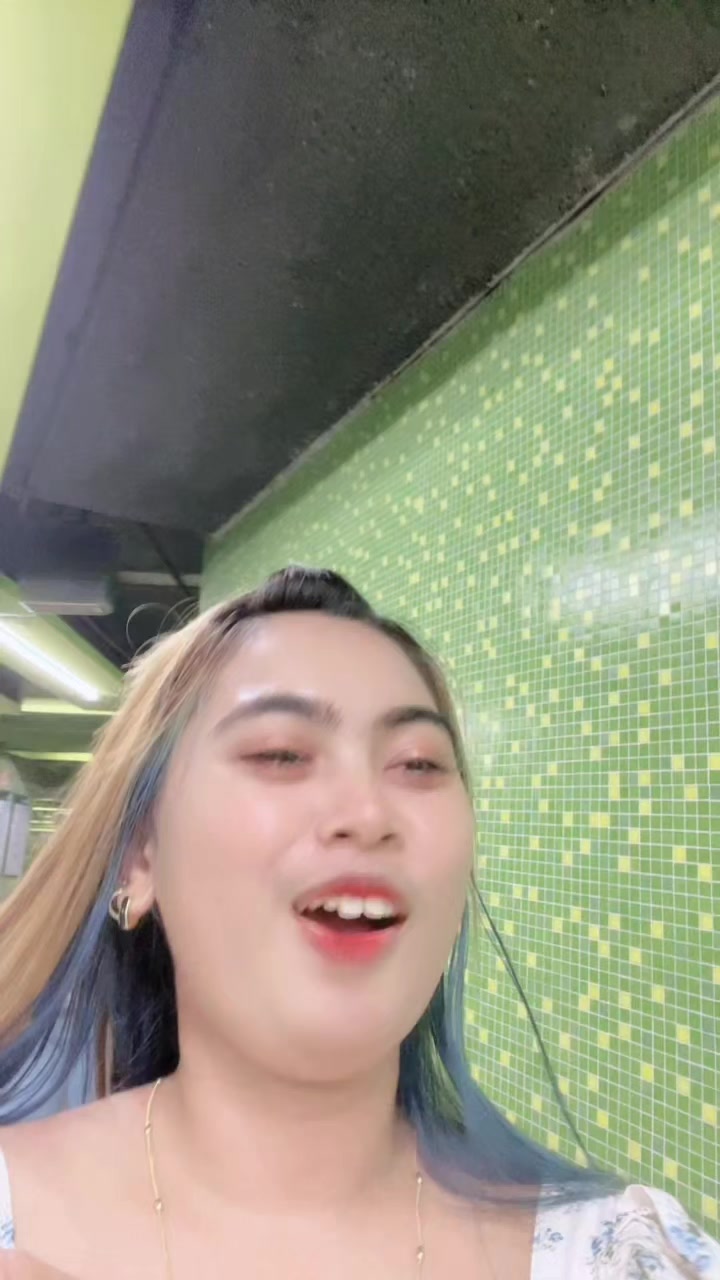 @Erma🇭🇰