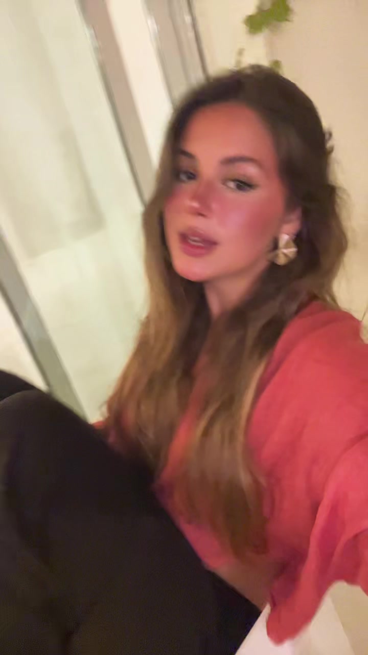 @chloe