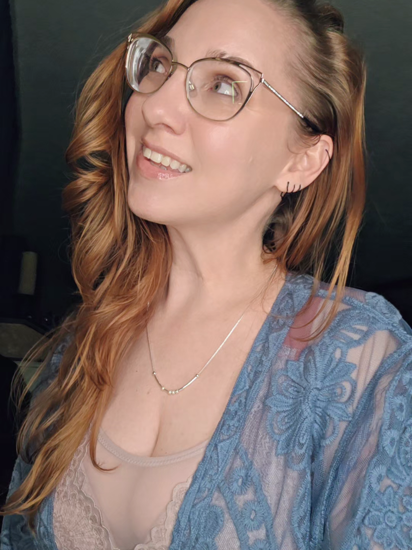 @HayAnna