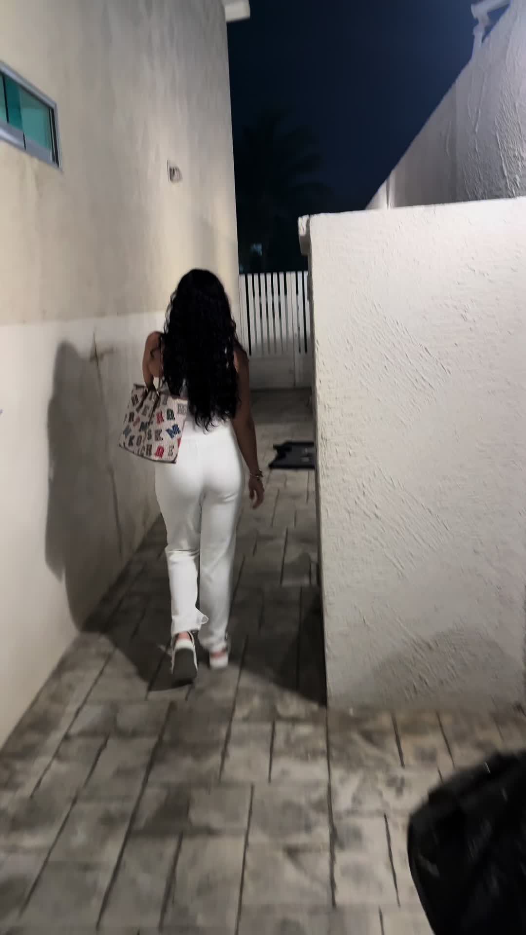 @Neutro Shorty