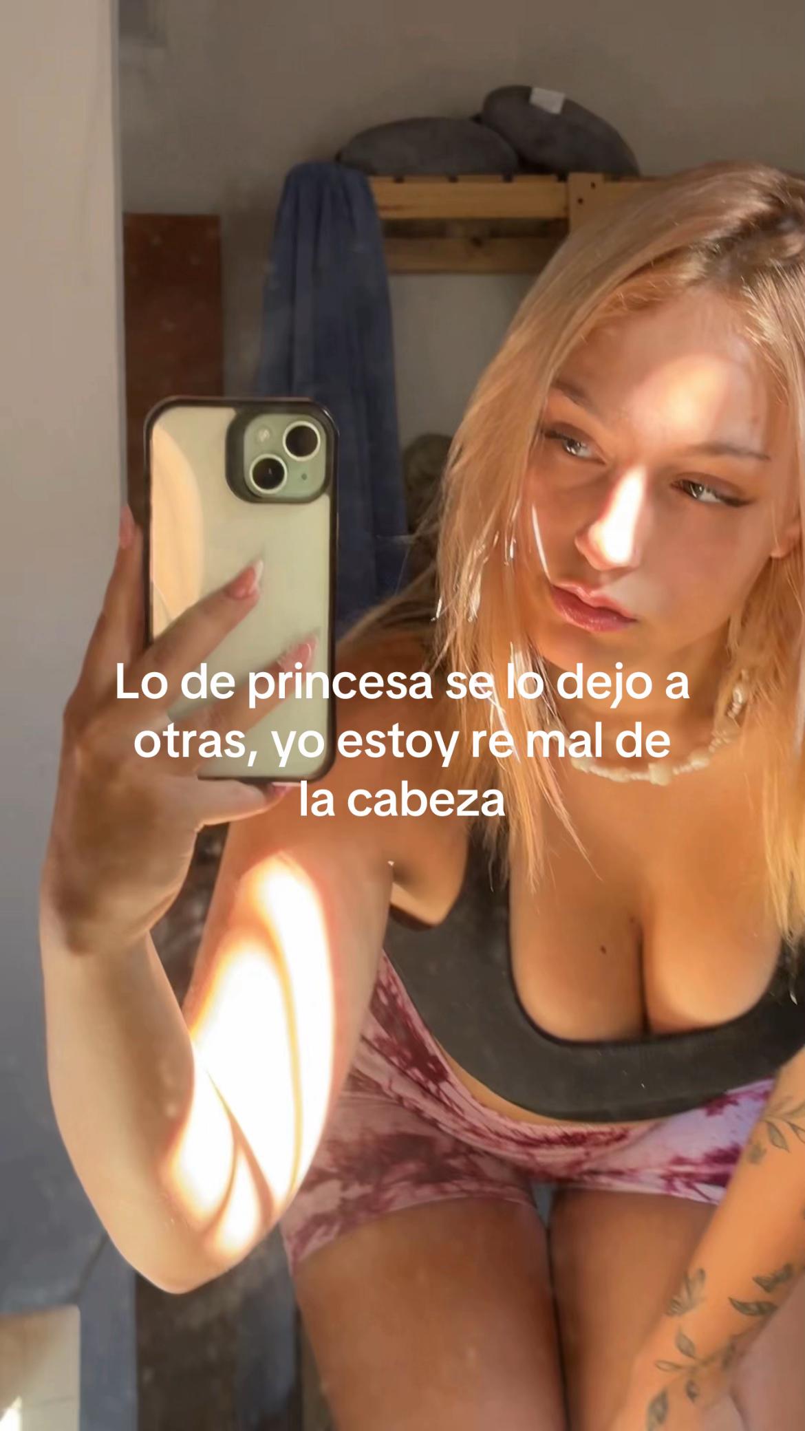 @Eimi Luciana