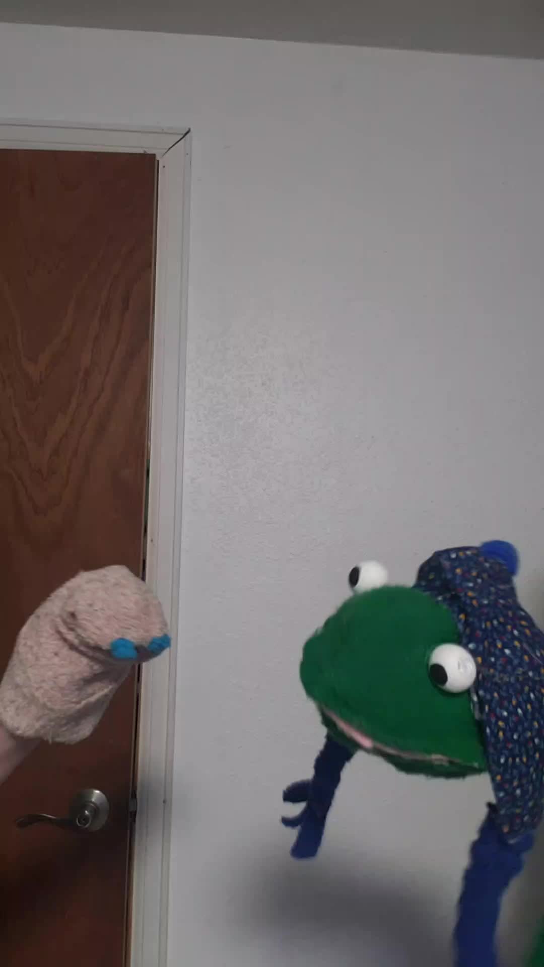 @the3puppet33rs