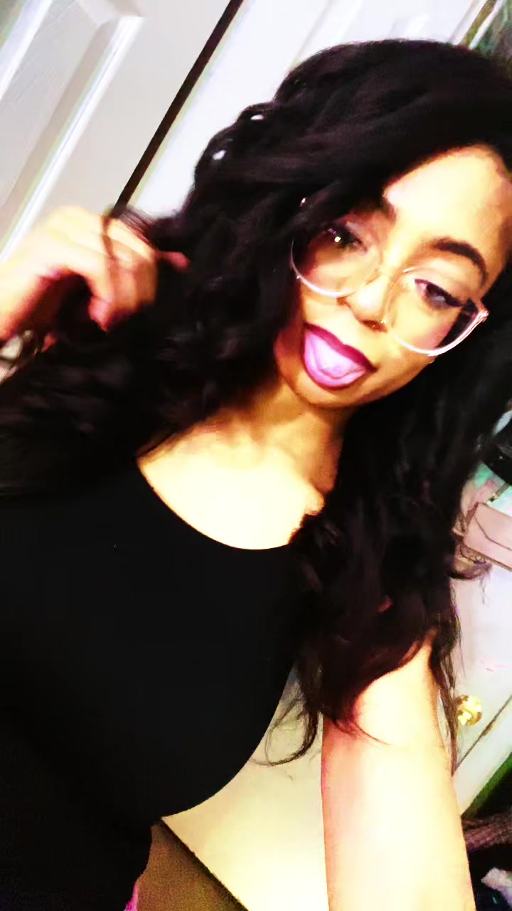 @monaberry_