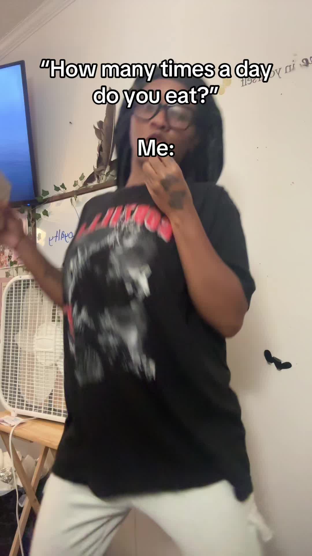 @👻
