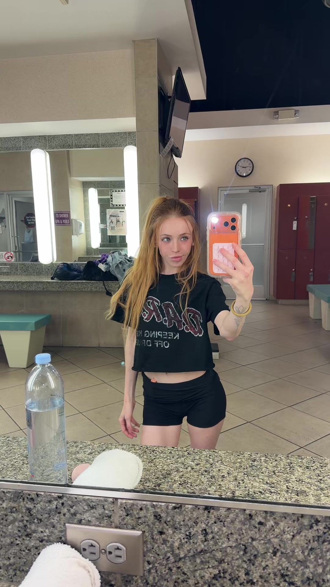 @fyecrtch