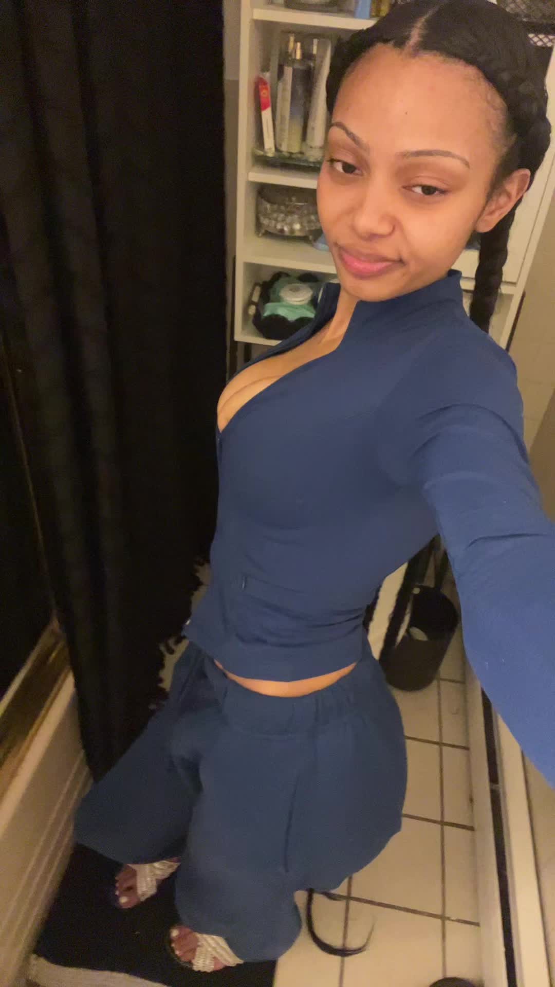 @️